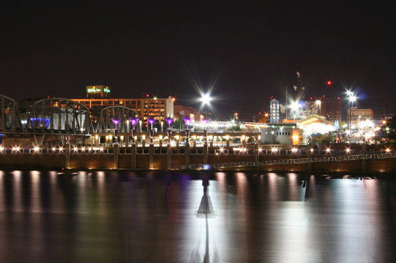 Shreveport, LA: Shreveport riverfront at night