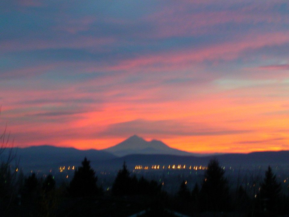 Klamath Falls, OR: Mt. Shasta Sunset