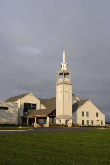 Grayslake, IL: Crossroads Church off of Rte 137