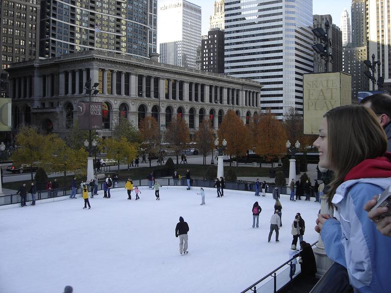 Chicago, IL: Ice Skating in Millenium Park