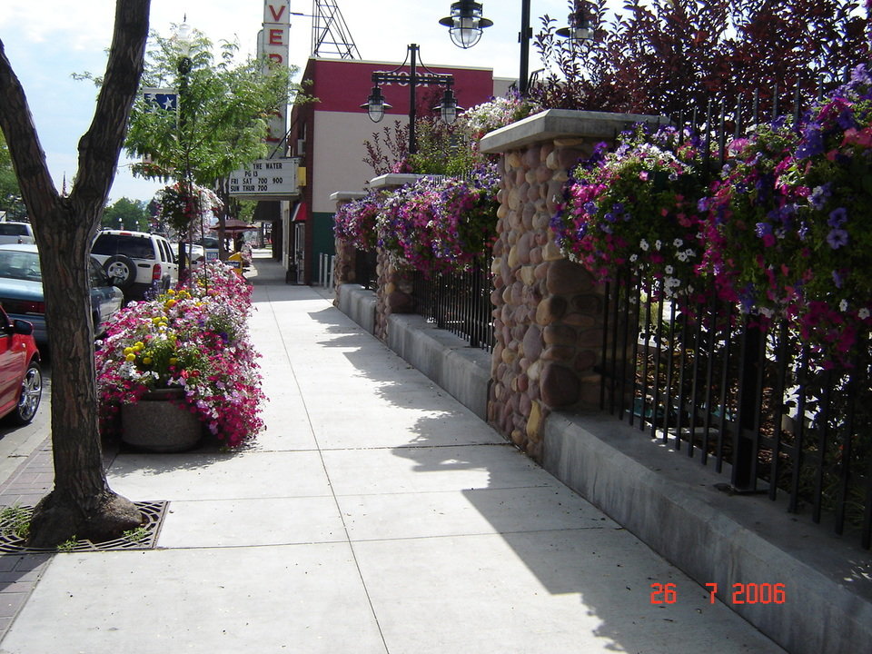 Vernal, UT: Main Street, Cobble Rock Park in summer