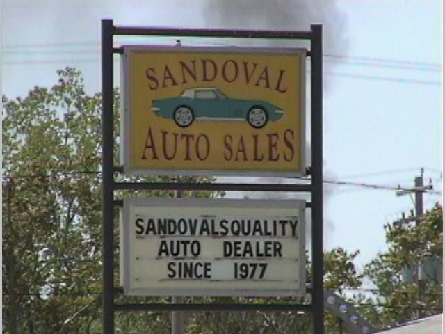 Sandoval, IL: Sandoval Auto Sales (sign)