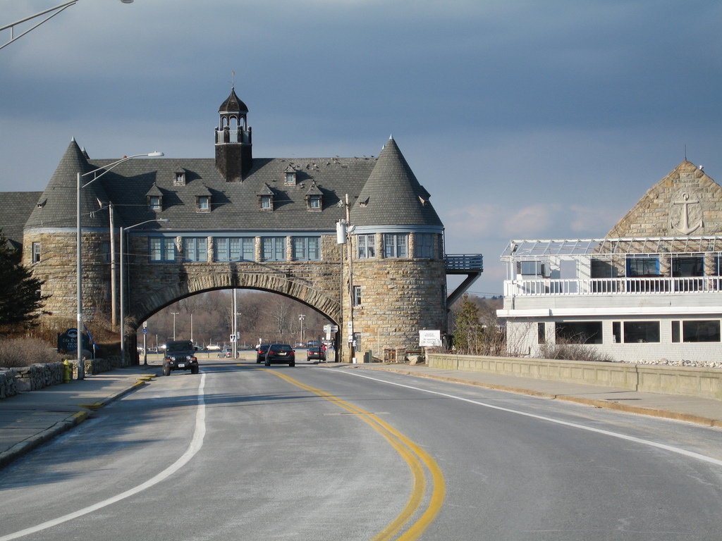 Narragansett, RI: by the beach