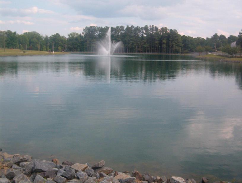 Pineville, NC: pineville lake and fountain