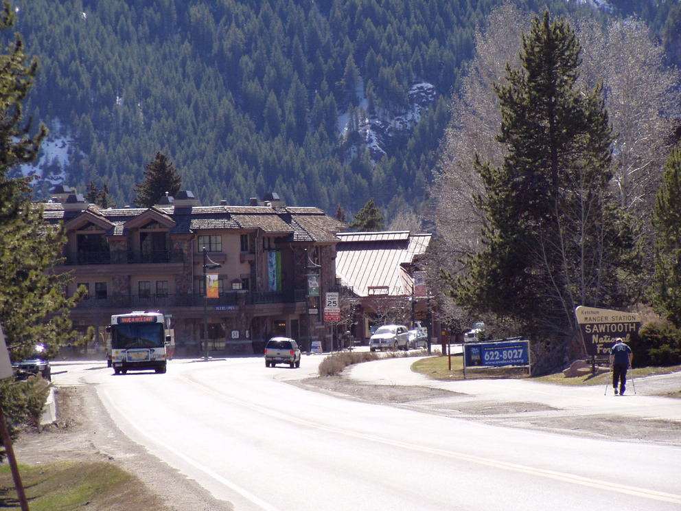 ketchum-id-heading-into-ketchum-from-sun-valley-photo-picture