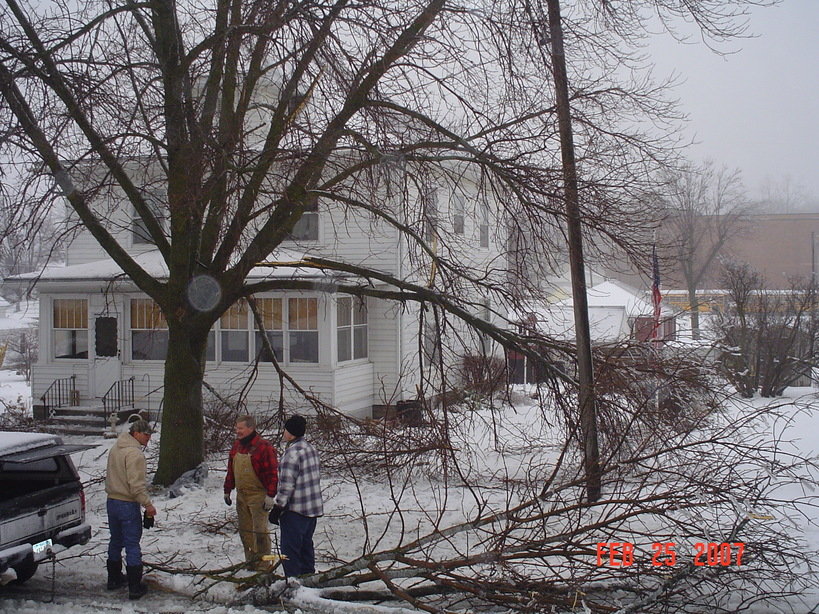 Victor, IA: ice storm aftermath