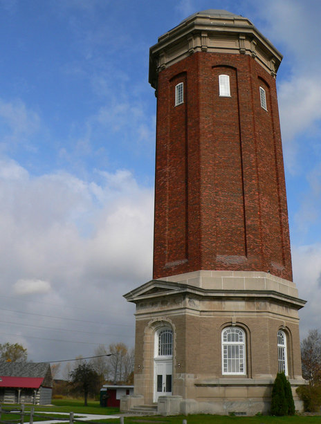 Manistique, MI: Old water tower in Manistique, MI