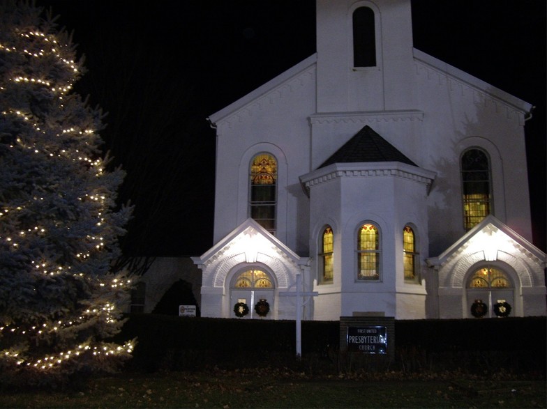 Lewistown, IL: First Presbyterian at Night