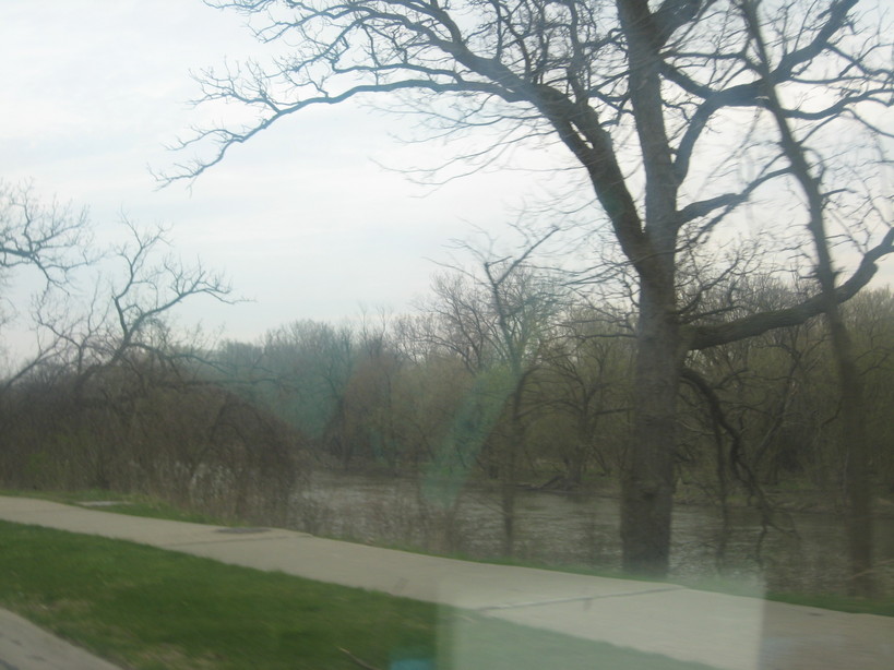 Riverside, IL: along des plaines river
