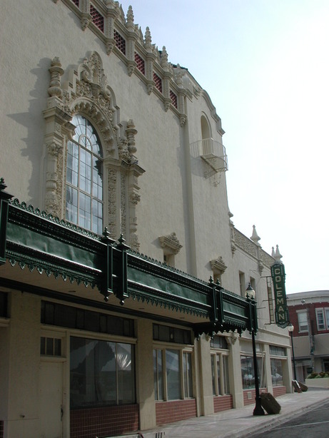 Miami, OK: Historic Coleman Theater