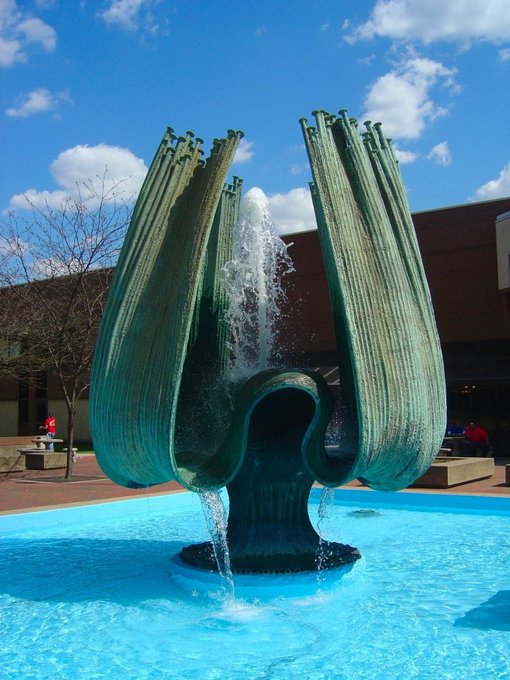 Huntington, WV: Marshall Memorial Fountain