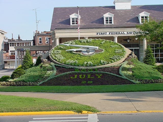 Sandusky, OH: Downtown Sandusky, OH park. Flora Clock. July 2001.