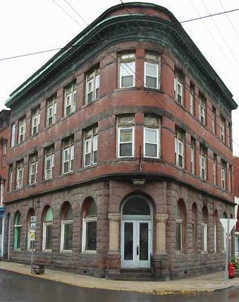 Piedmont, WV: First National Bank Building