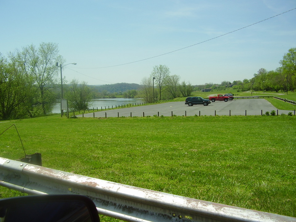 Surgoinsville, TN: River Front Park