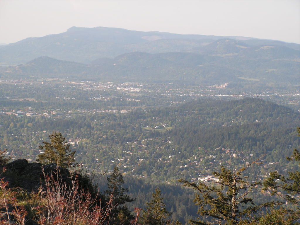 Eugene, OR Eugene from Spencer's Butte photo, picture, image (Oregon