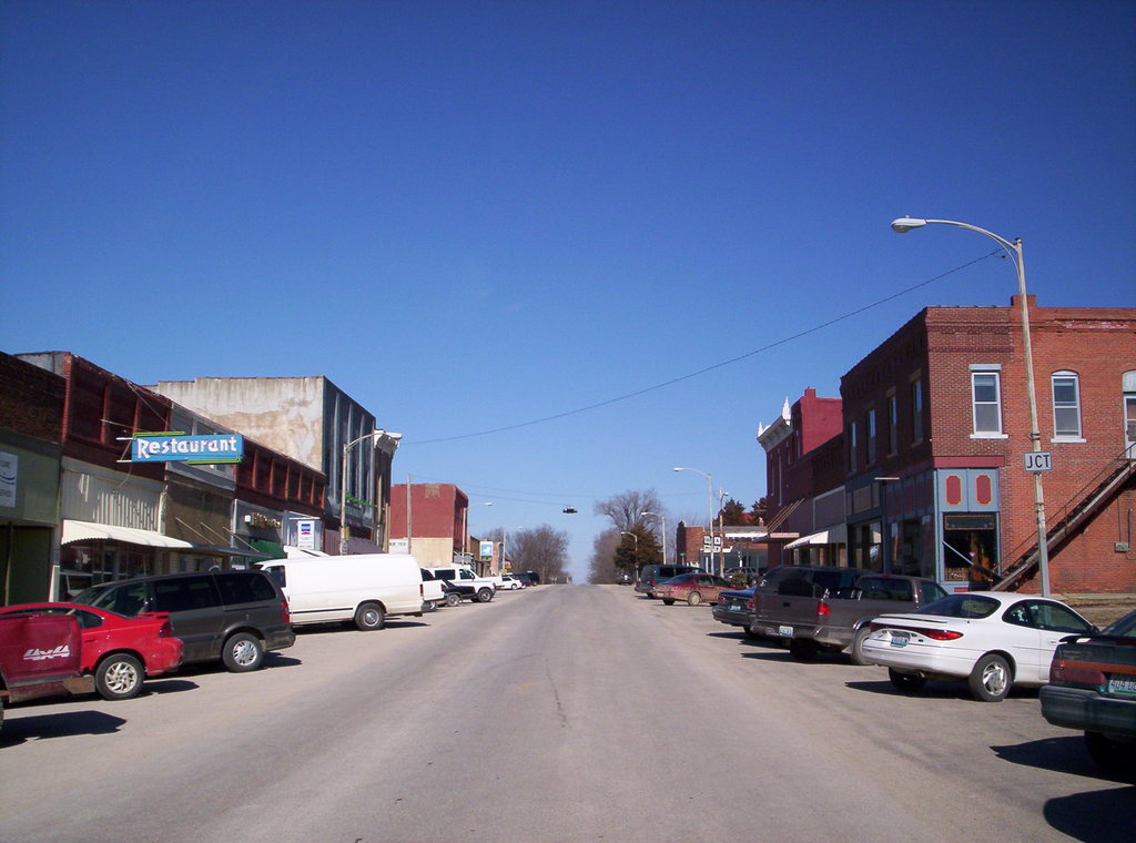 Braymer, MO Downtown photo, picture, image (Missouri) at