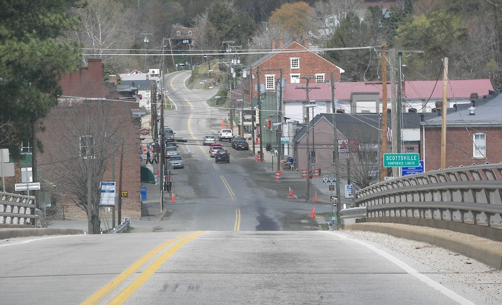 Scottsville, VA : This is a picture of downtown Scottsville taken from ...