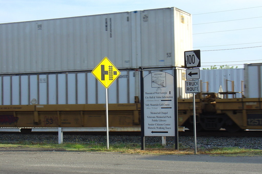 Tallapoosa, GA Passing train heading east at Highway 100
