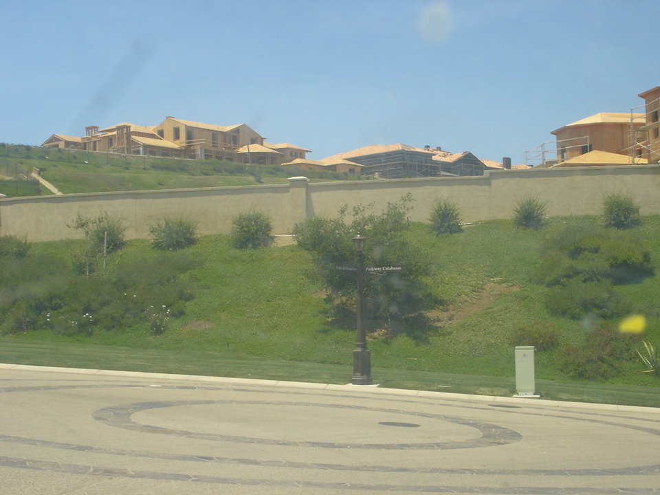 Calabasas, CA new custom homes under construction at "The Oaks