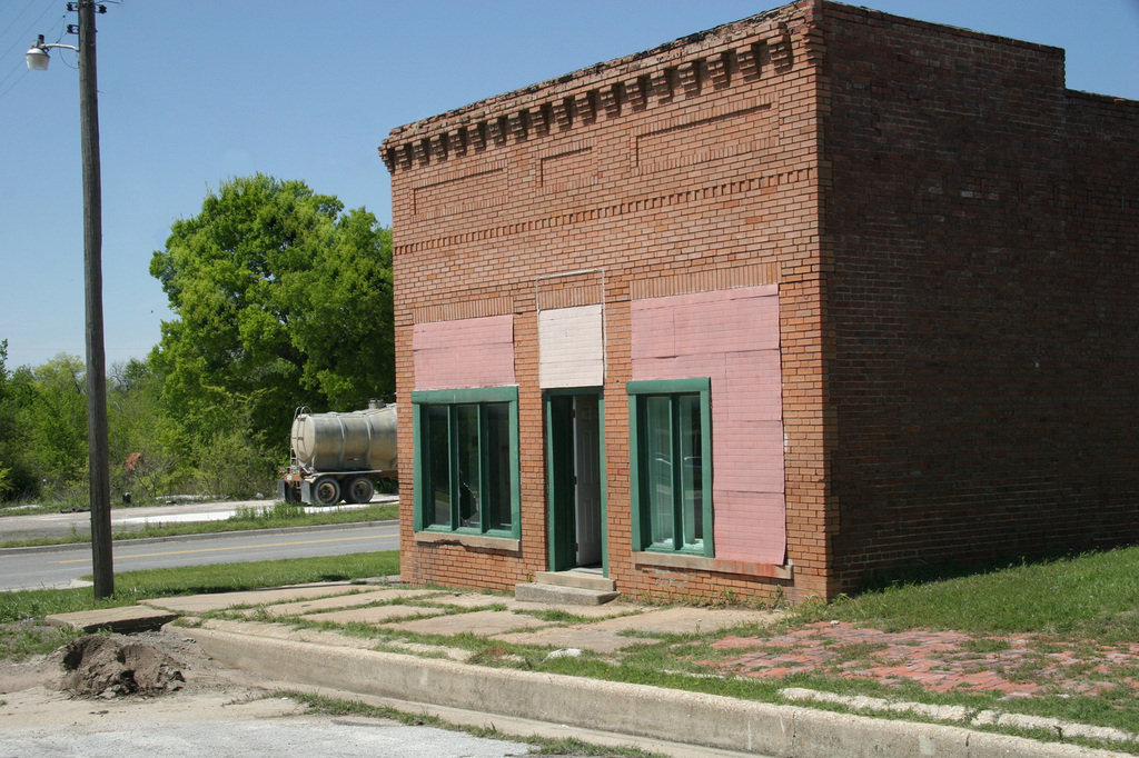 Mill Creek, OK: Old Building on Main Street - 2007