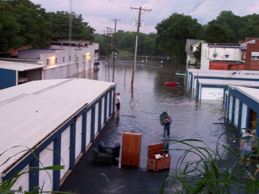 Independence, KS: Penn Ave Flood
