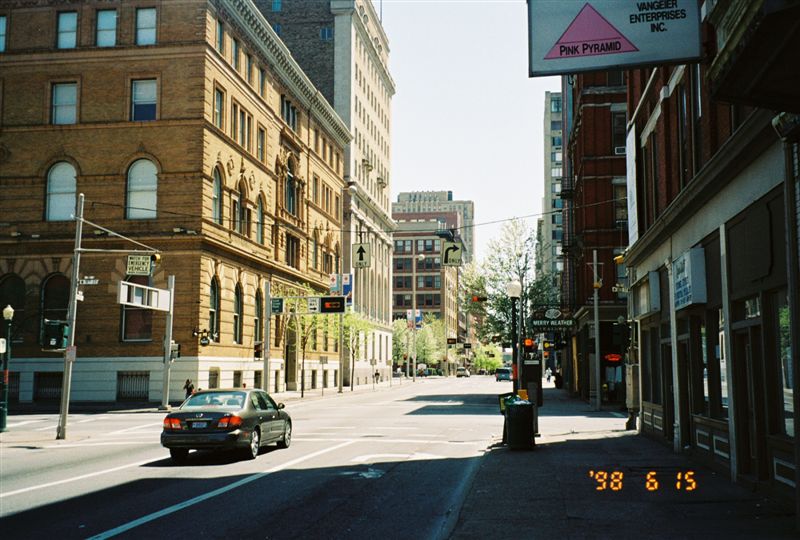 Cincinnati, OH: Race Street at 9th downtown on a sunny day