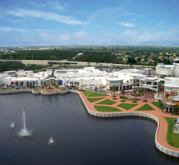 Palm Beach Gardens, FL: Downtown at the Gardens (aerial view)