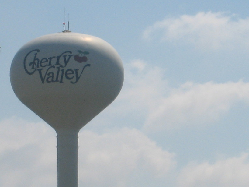 Cherry Valley, IL: Water tower