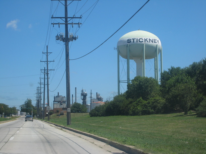 Stickney, IL: Water tower off Pershing(39th) between Laramie&Central