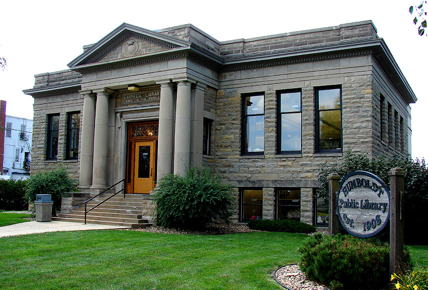 Humboldt, IA: Carnegie built 2,811 free libraries in all. Of these, 1,946 were located in the United States - at least one in every state except Rhode Island - 660 in Britain and Ireland, 156 in Canada. A handful of libraries were also scattered in places