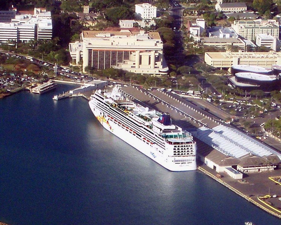 honolulu-hi-a-norwegian-lines-cruise-ship-in-honolulu-harbor-photo