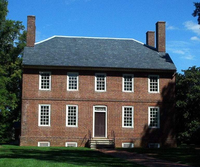 Fredericksburg, VA: Kenmore - The home of Colonel Fielding Lewis and his wife, Betty Washington Lewis. This beautiful Georgian manor house is an architectural masterpiece. It once overlooked an 863 acre plantation. Designed by John Ariss and built in 1752.