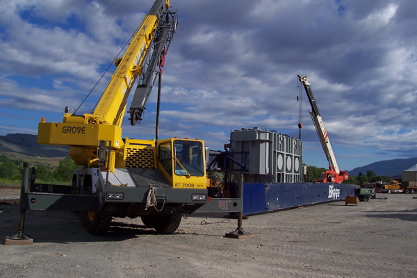 Tonasket, WA: Gallup's Crane Service Help move a 250 Ton Transformer at Ellisforde