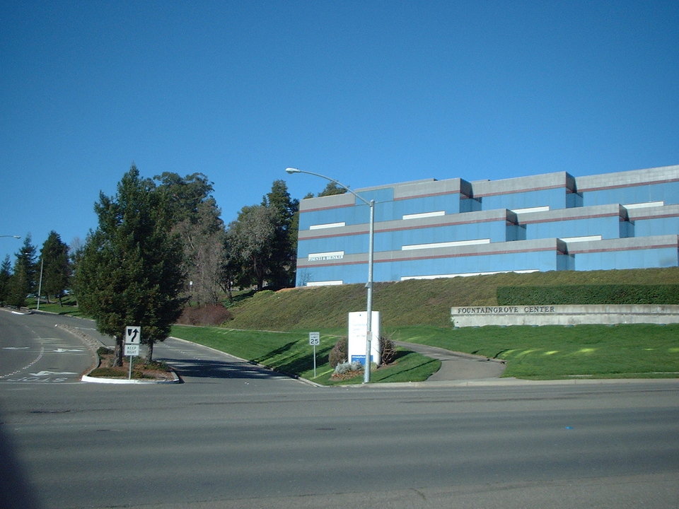 Santa Rosa, CA: Office building near Fountaingrove Golf & Country Club, Santa Rosa, CA