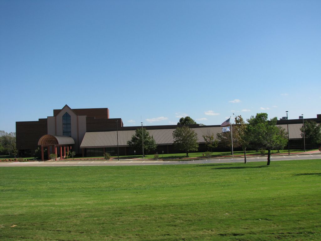Duncan, OK: Simmons Center Recreation Facility