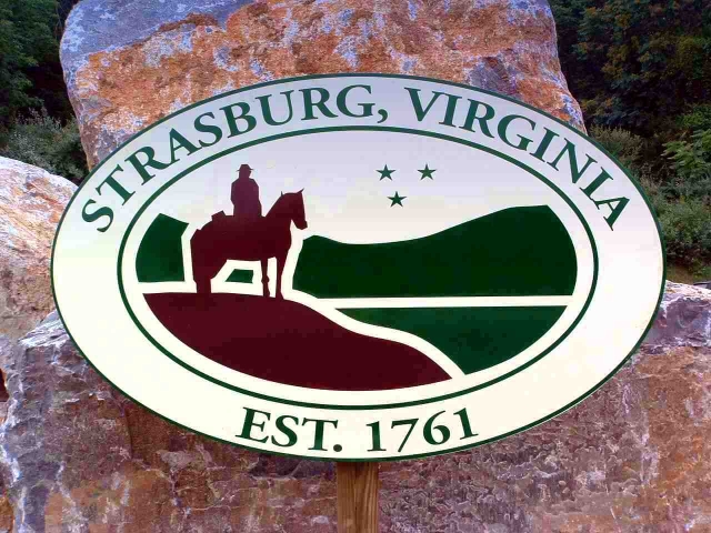 Strasburg, VA: Strasburg welcome sign at Founders Landing.
