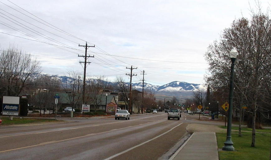 Eagle, ID: Looking East on State St toward downtown Eagle