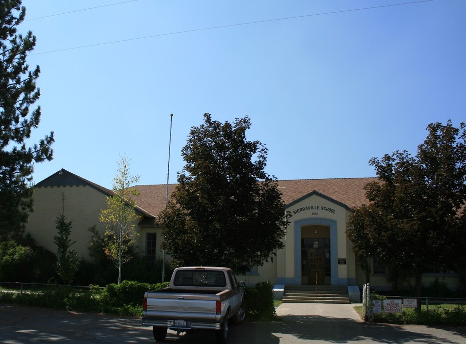 East Sierra, CA School.. photo, picture, image (California) at city