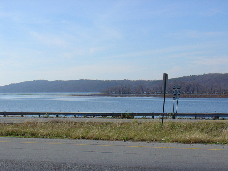 Scottsboro, AL: Tennessee River