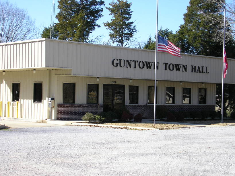 Guntown, MS: City Hall