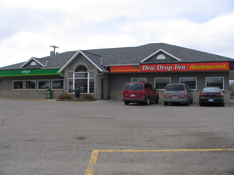 Hoffman, MN: Dew Drop Inn Restaurant and convenience store