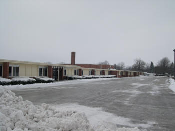Orion, IL: C.R. Hanna Elementary School, winter 2007