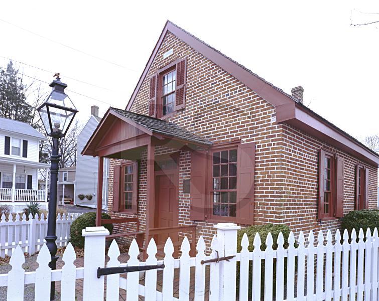 Bordentown, NJ: clara barton school house
