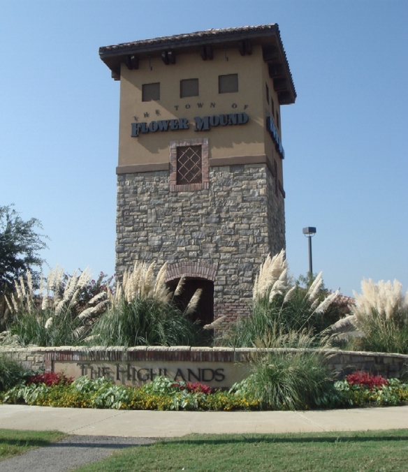 Flower Mound, TX: Highlands Ranch Shopping Center