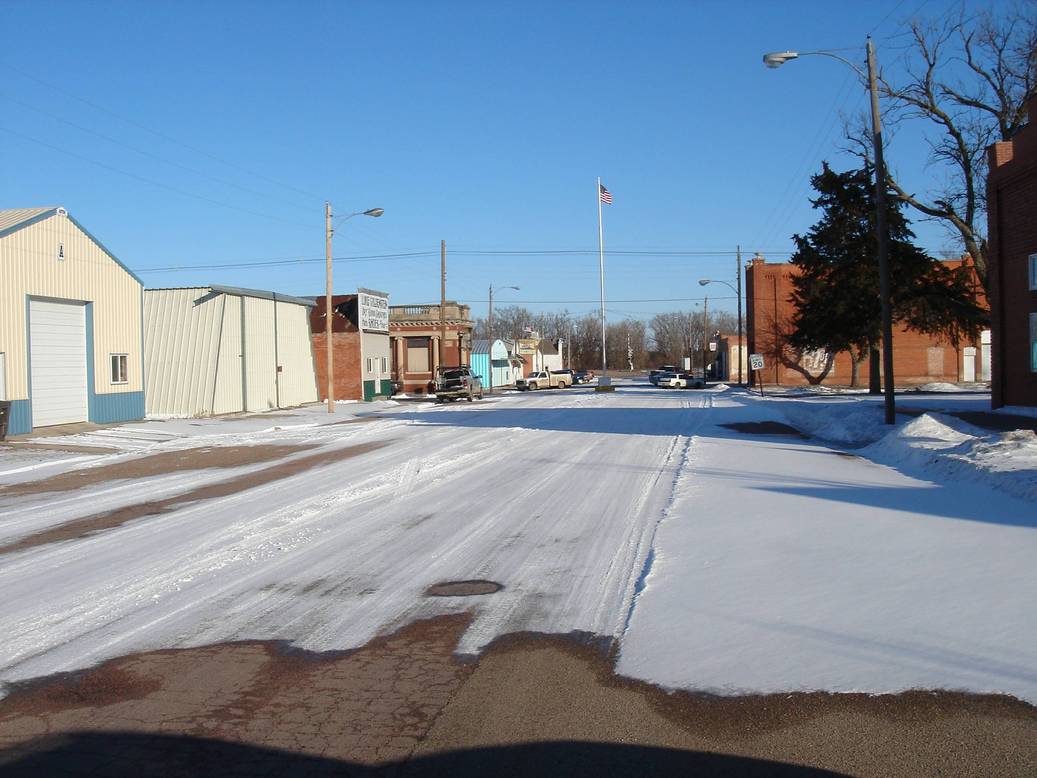 Glenvil, NE: Downtown business view looking East January 2008
