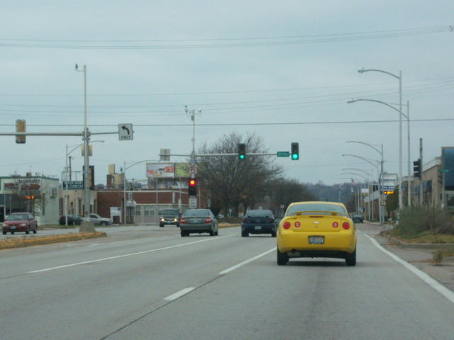 North Kansas City, MO: Driving on Missouri Hwy 9