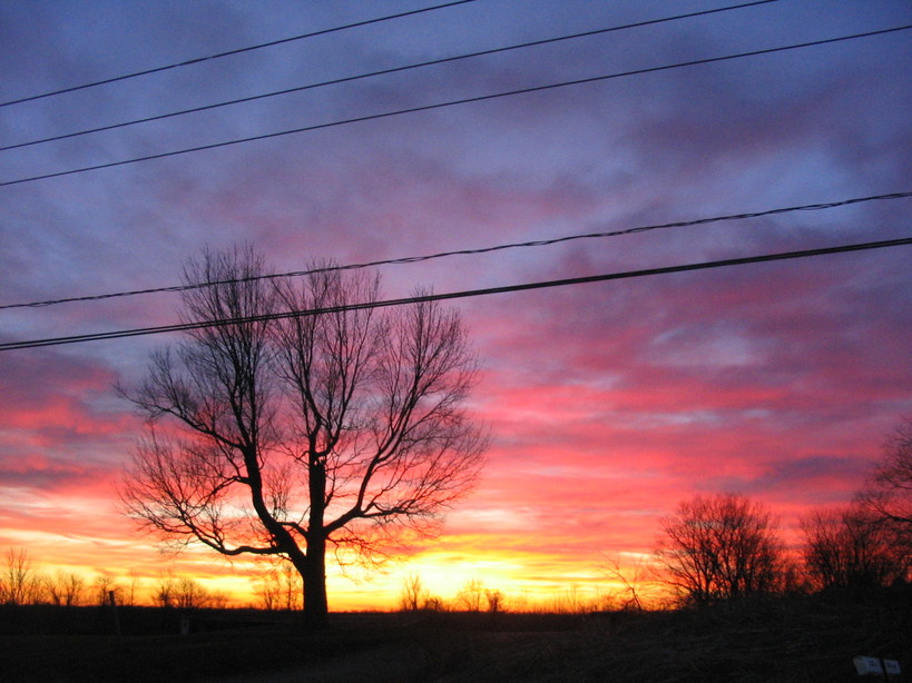 Salem, CT: A vibrant sunset in Salem, CT