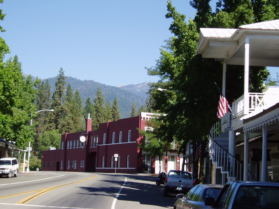 Weaverville, CA: Weaverville's Main Street with Mount Bally in the background