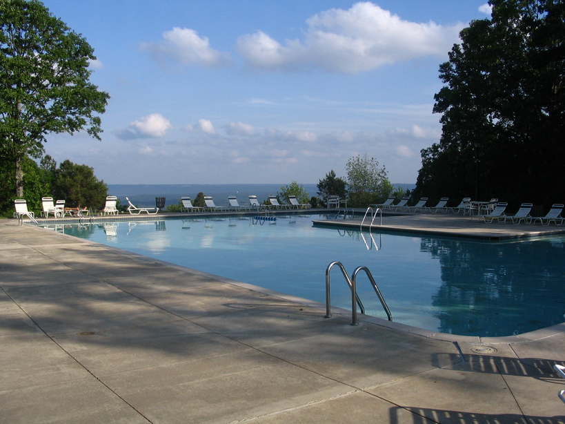 Fairfield Bay, AR: Bay View Club Pool