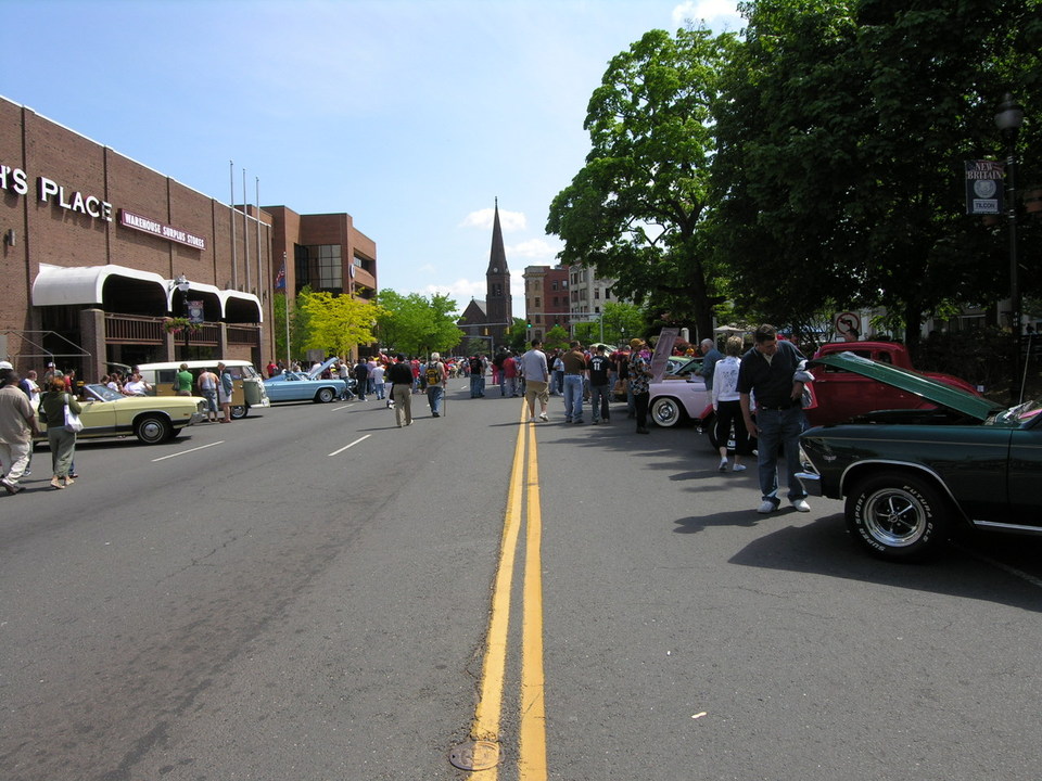New Britain, CT: downtown nb car show